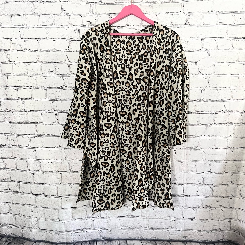 LEOPARD CARDIGAN. Size XL